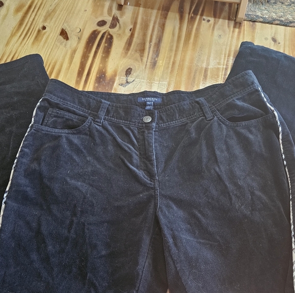 Burberry thin corduroy pants. - Picture 8 of 9